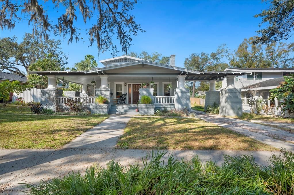 Vendido Recientemente: $585,000 (4 camas, 2 baños, 2534 Pies cuadrados)