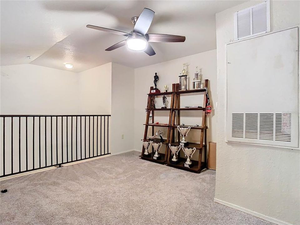 Active With Contract: $180,000 (2 beds, 2 baths, 1398 Square Feet)