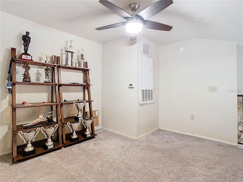 Active With Contract: $180,000 (2 beds, 2 baths, 1398 Square Feet)