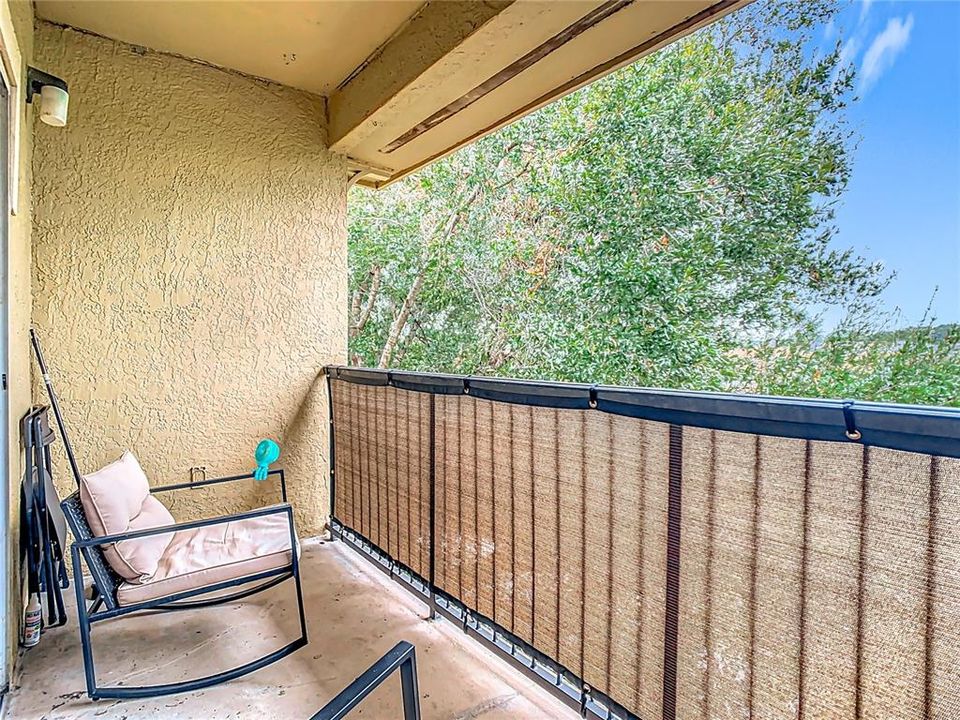 Active With Contract: $180,000 (2 beds, 2 baths, 1398 Square Feet)