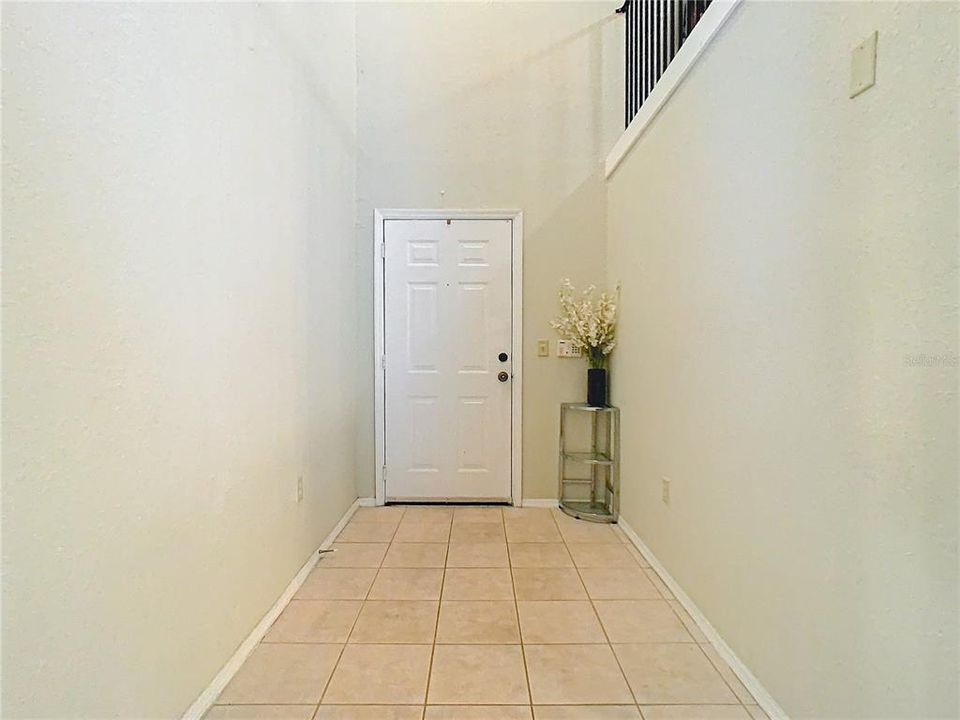 Active With Contract: $180,000 (2 beds, 2 baths, 1398 Square Feet)