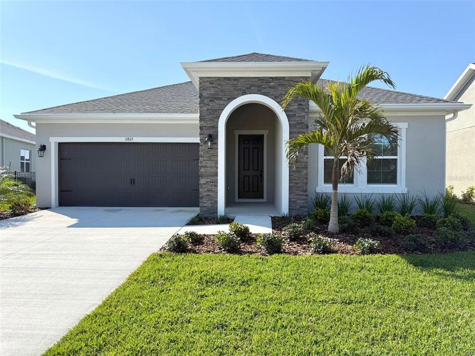 Recently Rented: $3,150 (4 beds, 3 baths, 2593 Square Feet)