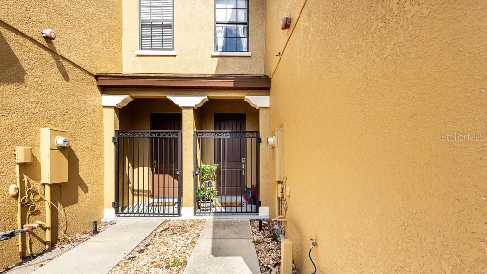 For Sale: $330,000 (3 beds, 2 baths, 1697 Square Feet)