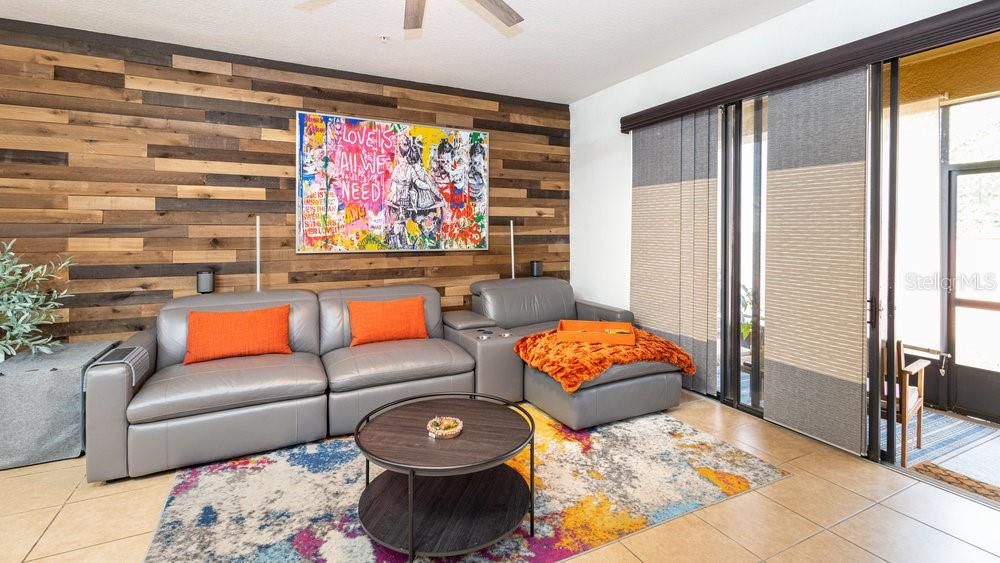 For Sale: $330,000 (3 beds, 2 baths, 1697 Square Feet)