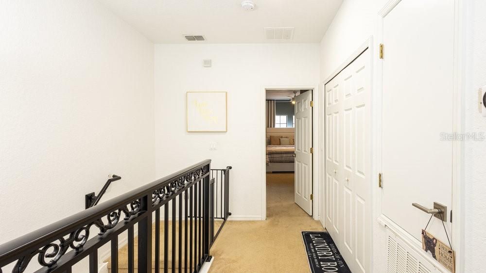 For Sale: $330,000 (3 beds, 2 baths, 1697 Square Feet)