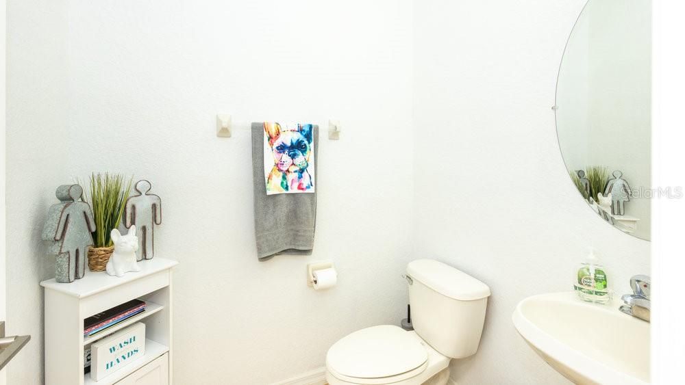 For Sale: $330,000 (3 beds, 2 baths, 1697 Square Feet)