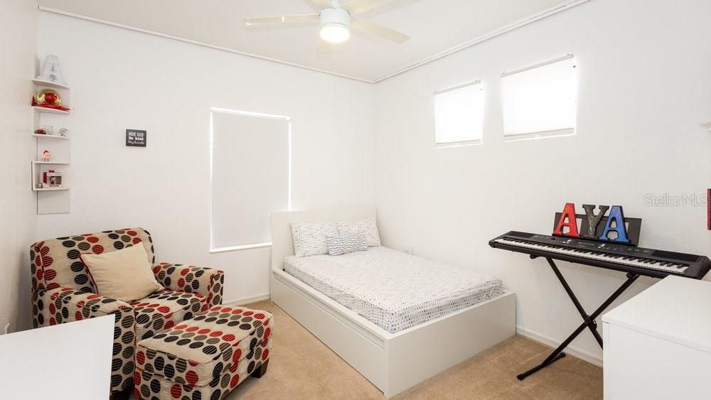 For Sale: $330,000 (3 beds, 2 baths, 1697 Square Feet)