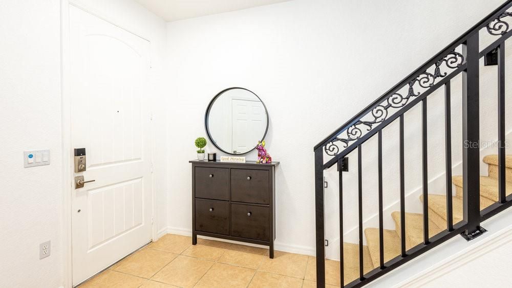 For Sale: $330,000 (3 beds, 2 baths, 1697 Square Feet)