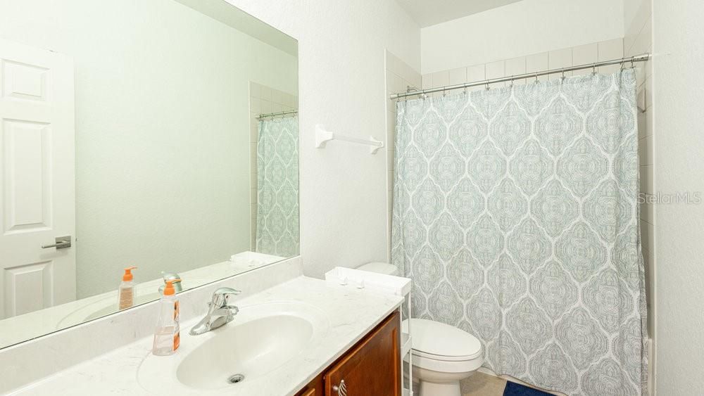 For Sale: $330,000 (3 beds, 2 baths, 1697 Square Feet)