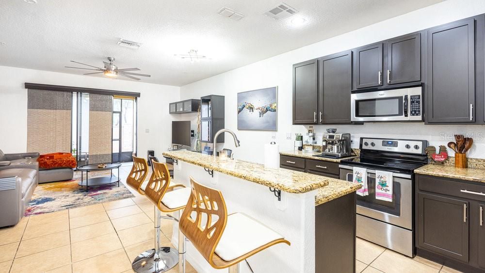 For Sale: $330,000 (3 beds, 2 baths, 1697 Square Feet)