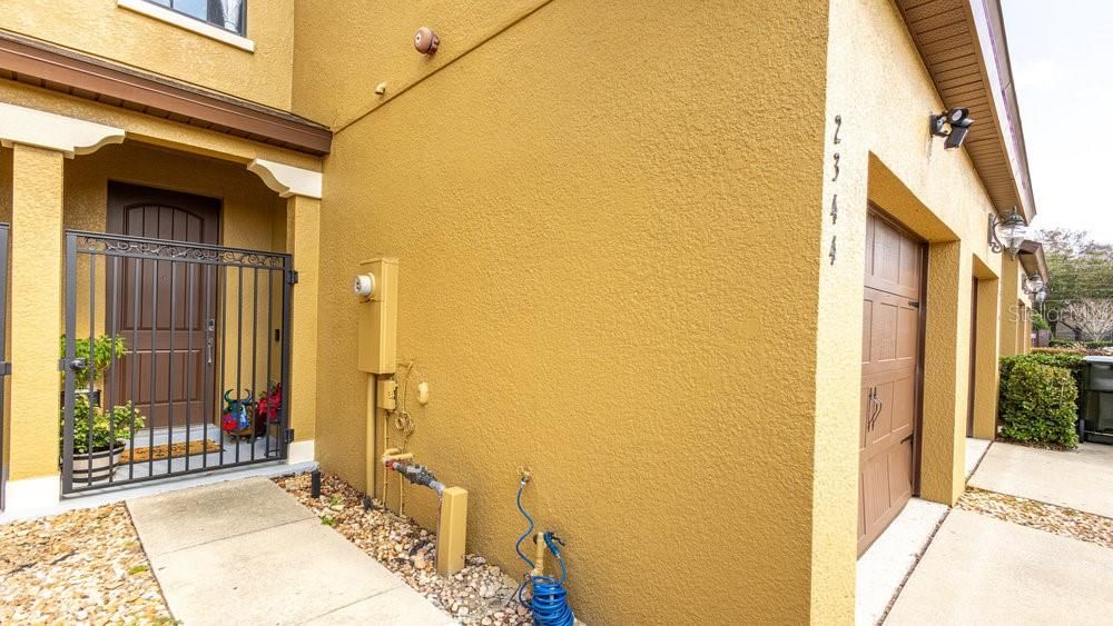 For Sale: $330,000 (3 beds, 2 baths, 1697 Square Feet)