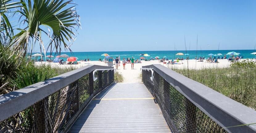 En Venta: $210,000 (0.24 acres)