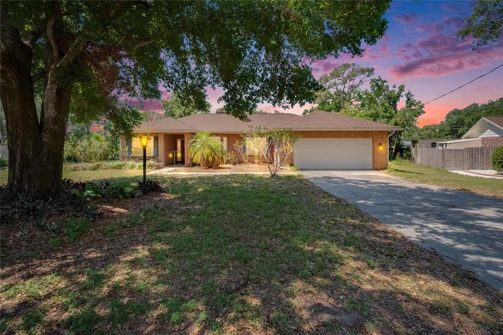 Recently Sold: $399,000 (3 beds, 2 baths, 1886 Square Feet)