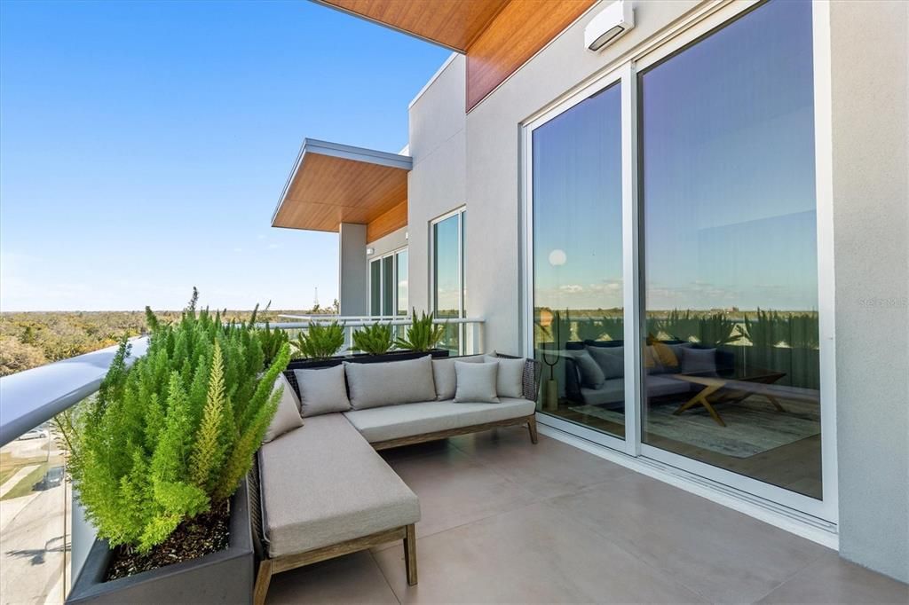 For Sale: $4,399,000 (3 beds, 3 baths, 3525 Square Feet)