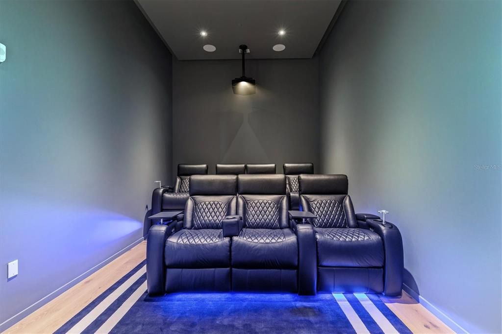 For Sale: $4,399,000 (3 beds, 3 baths, 3525 Square Feet)