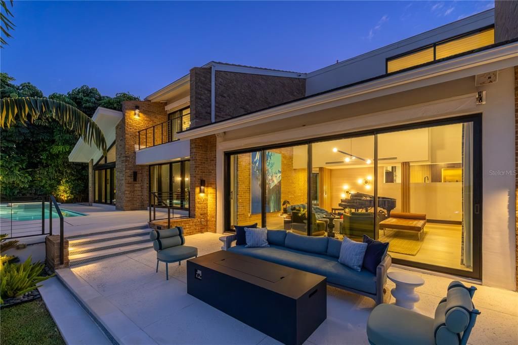 For Sale: $3,750,000 (4 beds, 4 baths, 4400 Square Feet)