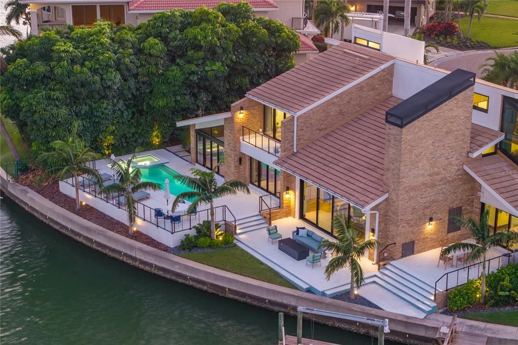 For Sale: $3,750,000 (4 beds, 4 baths, 4400 Square Feet)