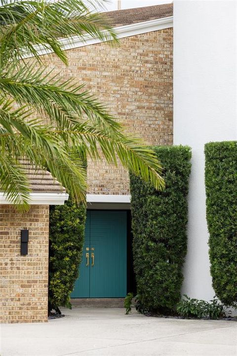 For Sale: $3,750,000 (4 beds, 4 baths, 4400 Square Feet)