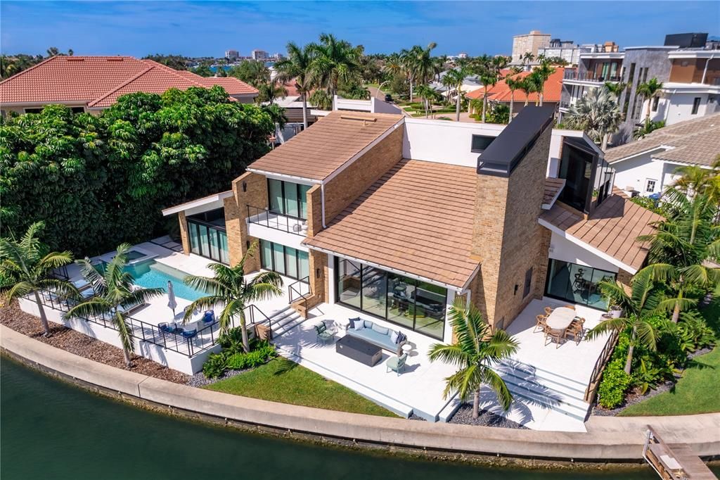 For Sale: $3,750,000 (4 beds, 4 baths, 4400 Square Feet)