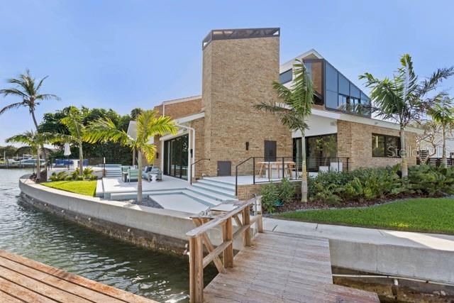 For Sale: $3,750,000 (4 beds, 4 baths, 4400 Square Feet)