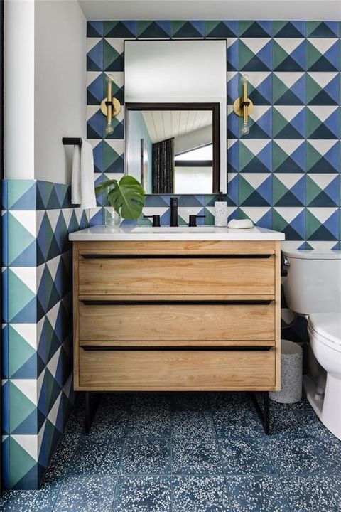 For Sale: $3,750,000 (4 beds, 4 baths, 4400 Square Feet)