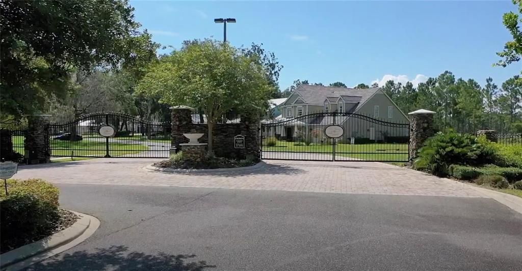 En Venta: $195,000 (2.83 acres)