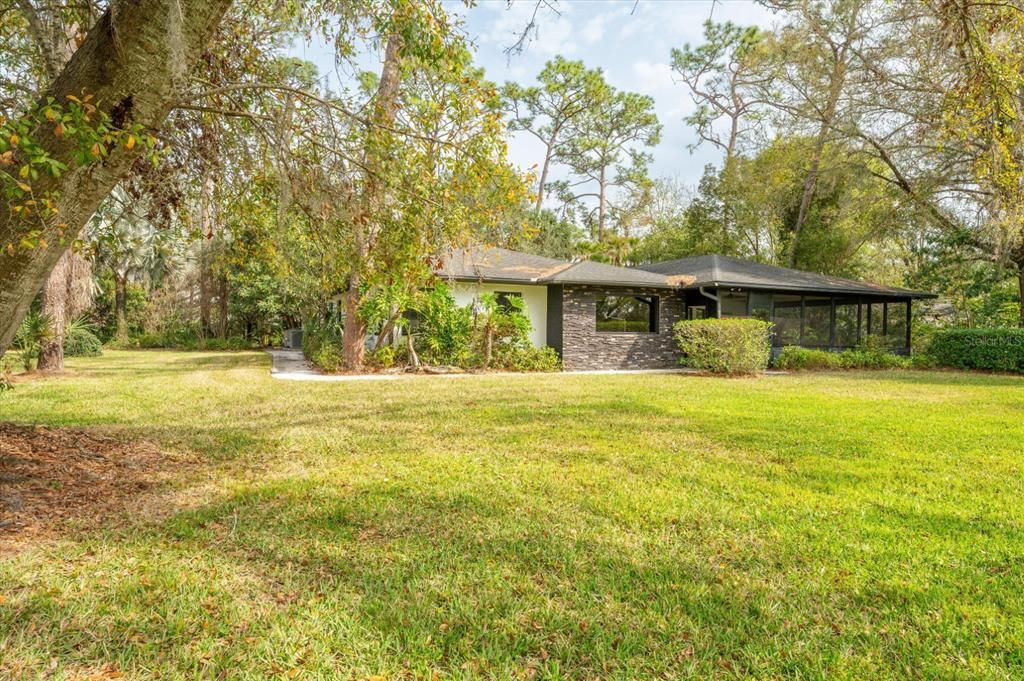 En Venta: $1,199,000 (3 camas, 2 baños, 2324 Pies cuadrados)