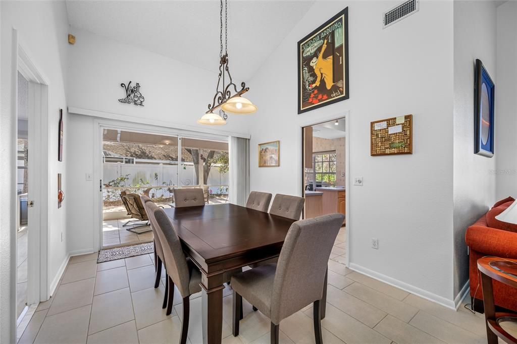 For Sale: $389,000 (4 beds, 2 baths, 1928 Square Feet)