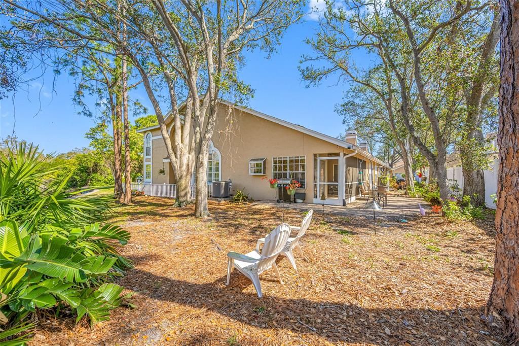 For Sale: $389,000 (4 beds, 2 baths, 1928 Square Feet)