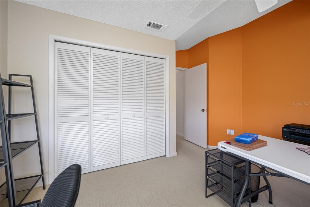 For Sale: $389,000 (4 beds, 2 baths, 1928 Square Feet)