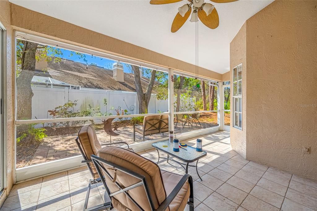 For Sale: $389,000 (4 beds, 2 baths, 1928 Square Feet)