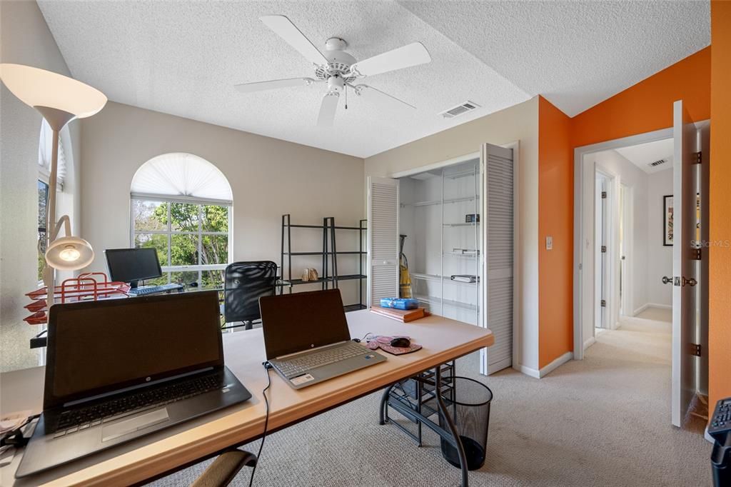 For Sale: $389,000 (4 beds, 2 baths, 1928 Square Feet)