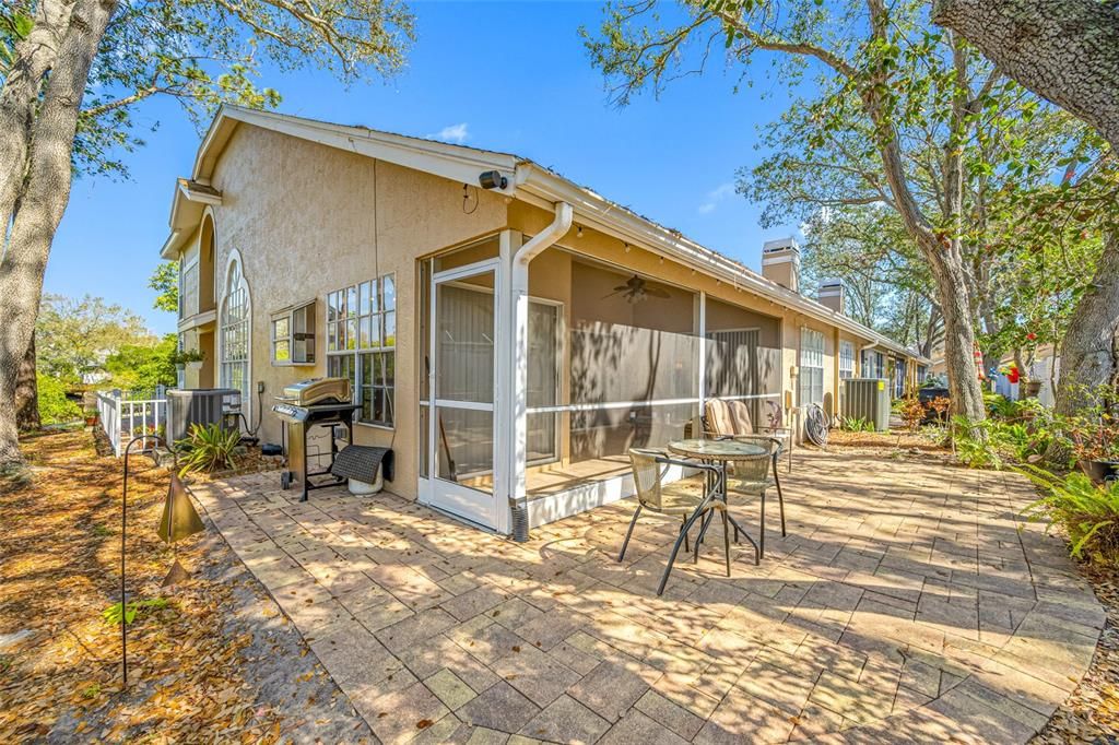 For Sale: $389,000 (4 beds, 2 baths, 1928 Square Feet)