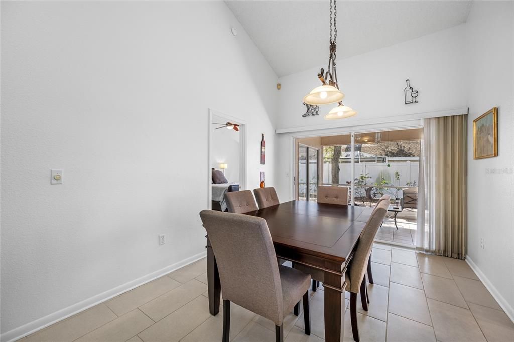 For Sale: $389,000 (4 beds, 2 baths, 1928 Square Feet)