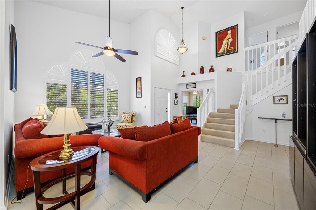 For Sale: $389,000 (4 beds, 2 baths, 1928 Square Feet)