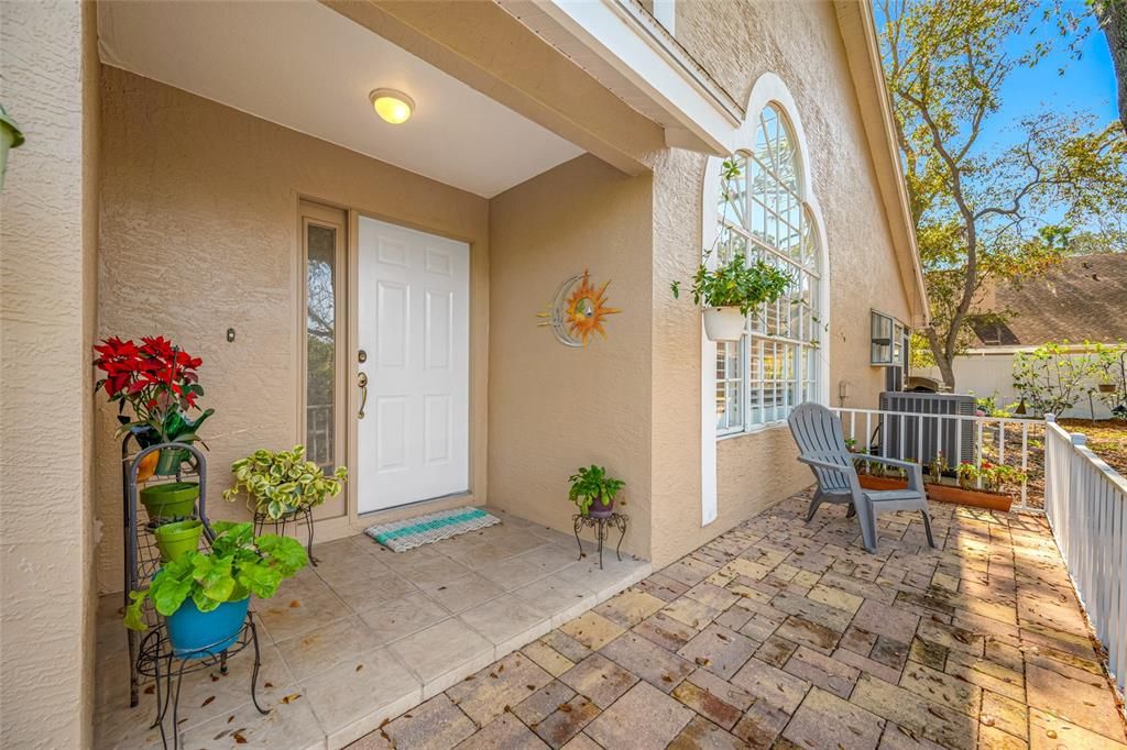 For Sale: $389,000 (4 beds, 2 baths, 1928 Square Feet)