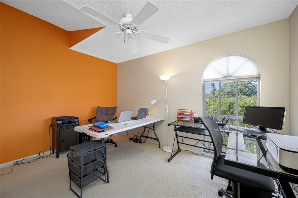 For Sale: $389,000 (4 beds, 2 baths, 1928 Square Feet)