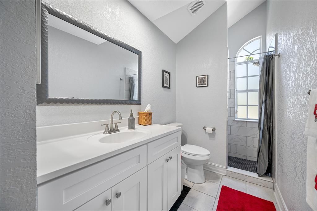 For Sale: $389,000 (4 beds, 2 baths, 1928 Square Feet)