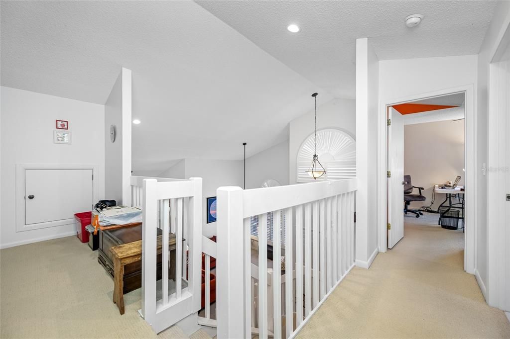 For Sale: $389,000 (4 beds, 2 baths, 1928 Square Feet)