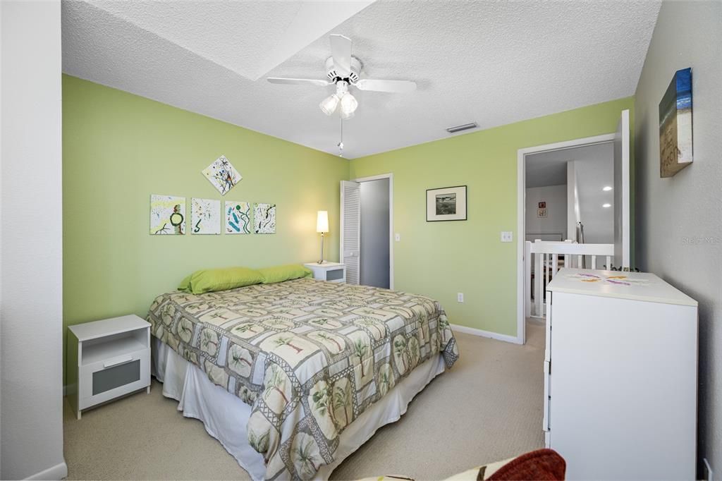 For Sale: $389,000 (4 beds, 2 baths, 1928 Square Feet)