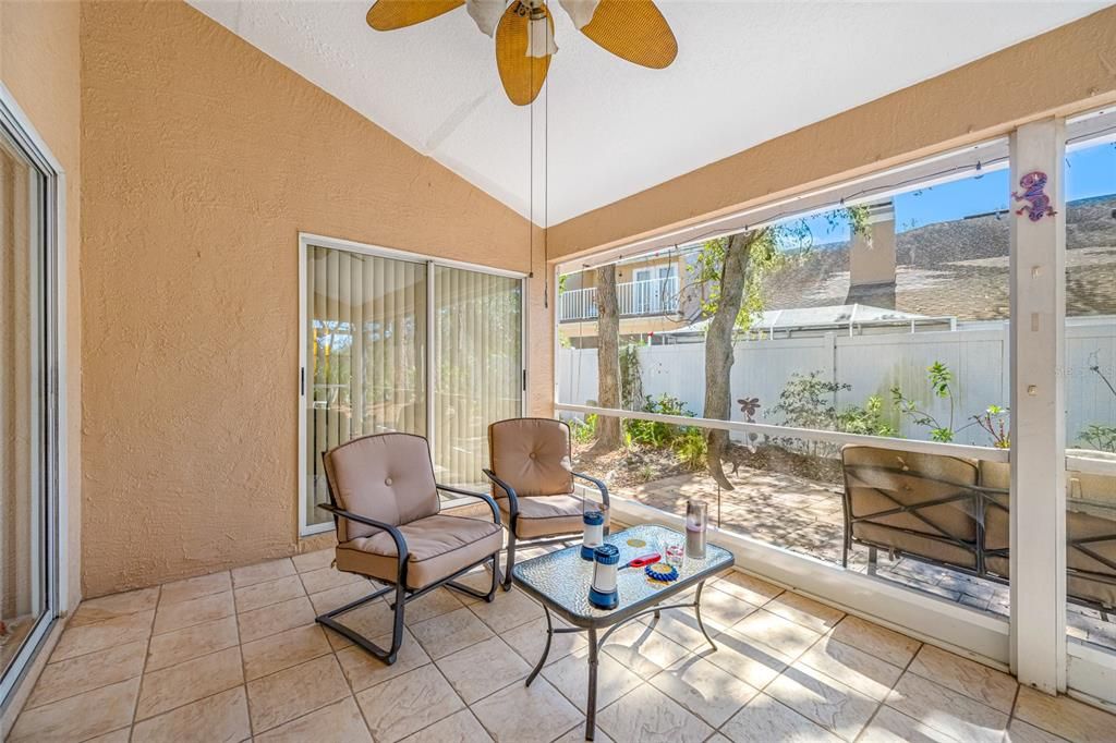 For Sale: $389,000 (4 beds, 2 baths, 1928 Square Feet)