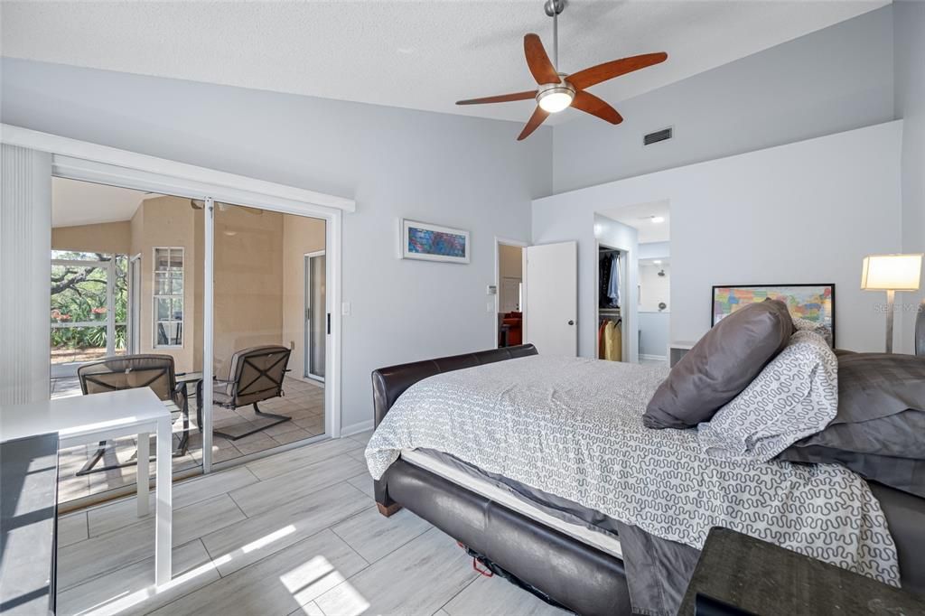 For Sale: $389,000 (4 beds, 2 baths, 1928 Square Feet)