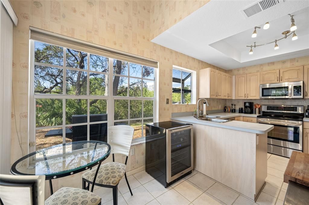 For Sale: $389,000 (4 beds, 2 baths, 1928 Square Feet)