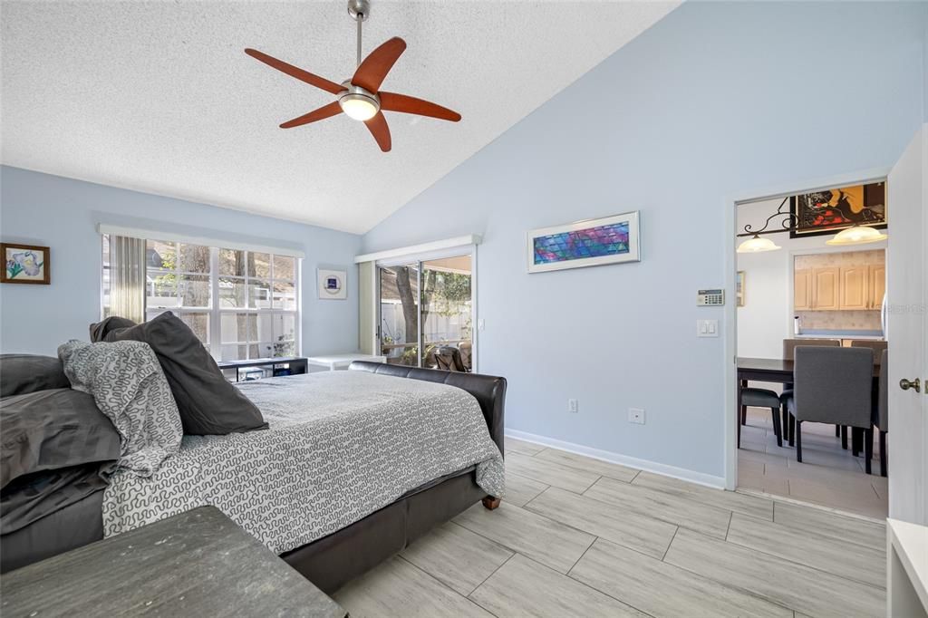 For Sale: $389,000 (4 beds, 2 baths, 1928 Square Feet)