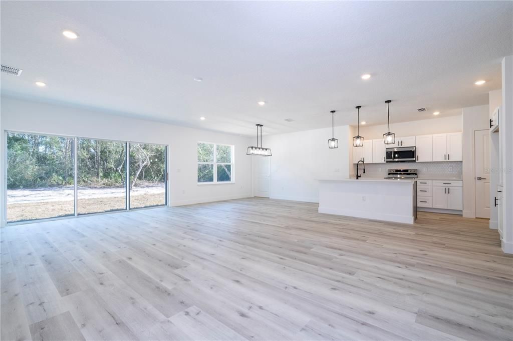 For Sale: $539,000 (4 beds, 2 baths, 1861 Square Feet)