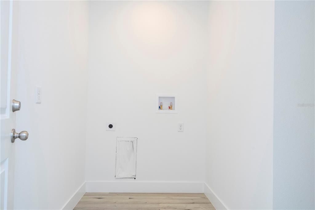 For Sale: $539,000 (4 beds, 2 baths, 1861 Square Feet)