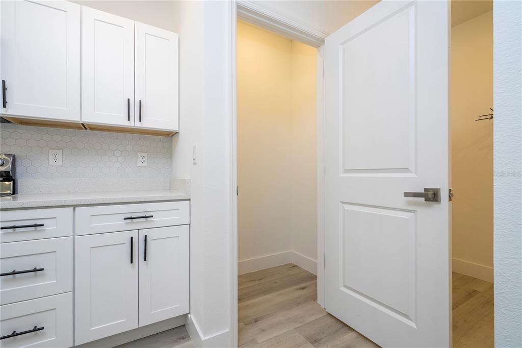 For Sale: $539,000 (4 beds, 2 baths, 1861 Square Feet)