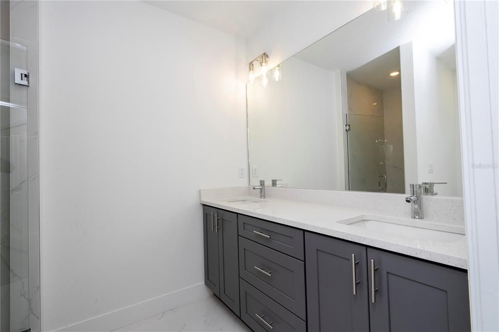 For Sale: $539,000 (4 beds, 2 baths, 1861 Square Feet)