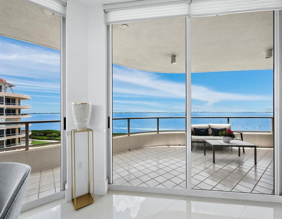 Activo con contrato: $1,845,000 (3 camas, 3 baños, 2250 Pies cuadrados)