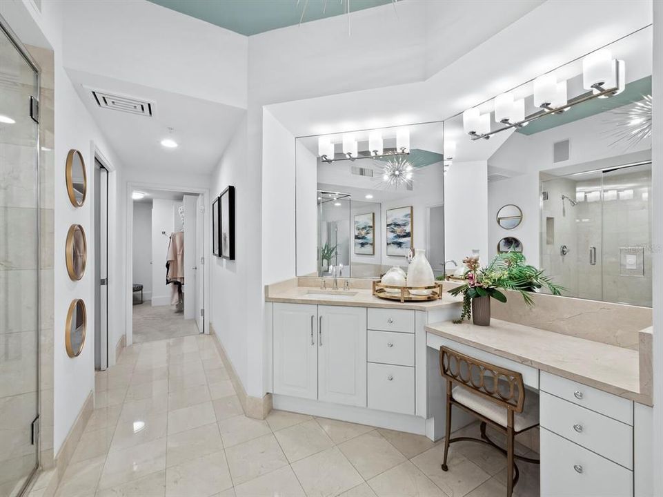 Activo con contrato: $1,845,000 (3 camas, 3 baños, 2250 Pies cuadrados)
